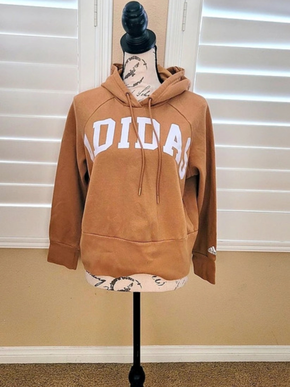 FLAWED Adidas Women’s Yellow-Brown Collegiate Logo Pullover Hoodie As is